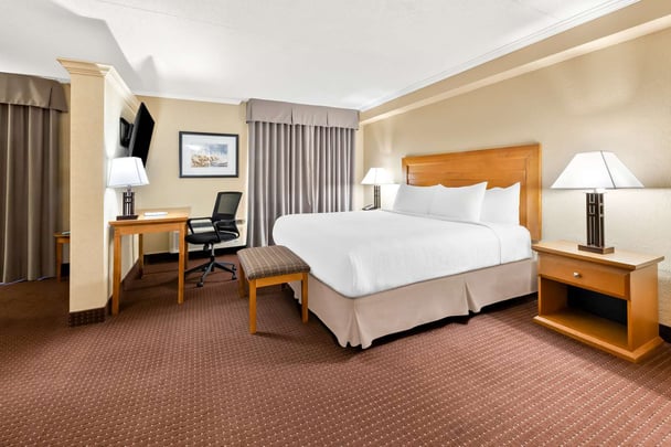 BW Plus ThunderBay ON King