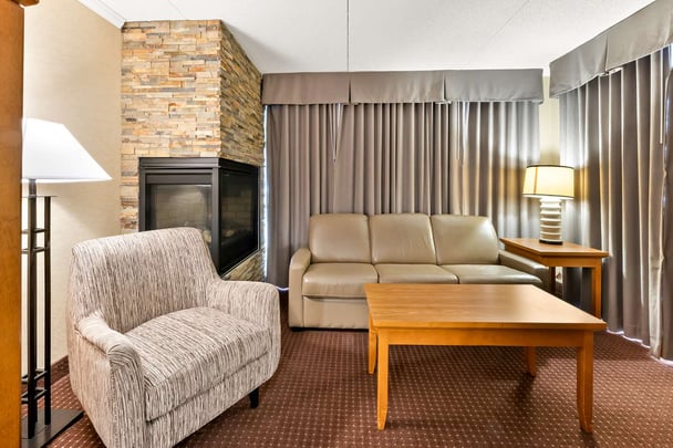 BW Plus ThunderBay ON King