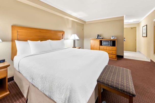 BW Plus ThunderBay ON King