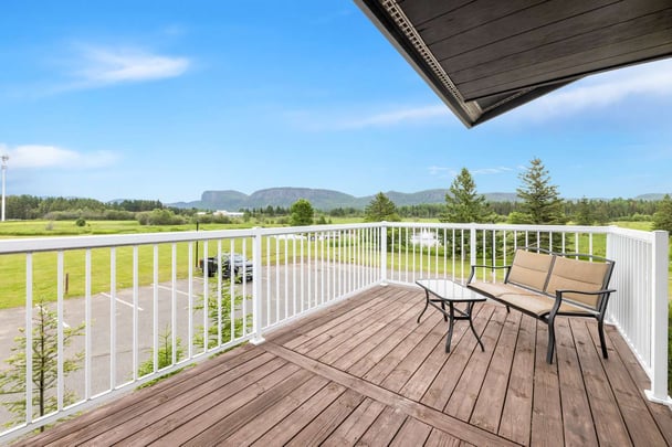 BW Plus ThunderBay ON KingSuiteFireplace