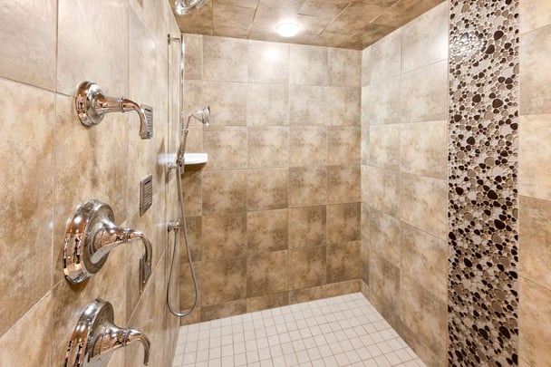 BW Plus ThunderBay ON SuiteKingFireplace