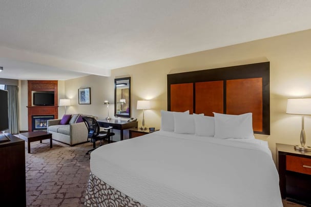 King Fireplace Room with 2 Double Sofa Beds