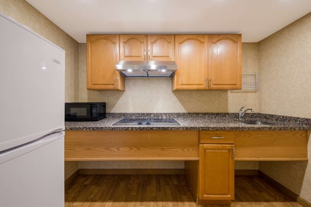 2 Double Beds Suite with Kitchenette & Sofa Bed (Exterior Access)