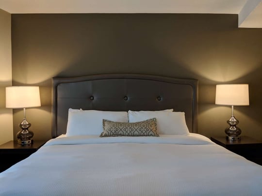 ADA Traditional One Queen