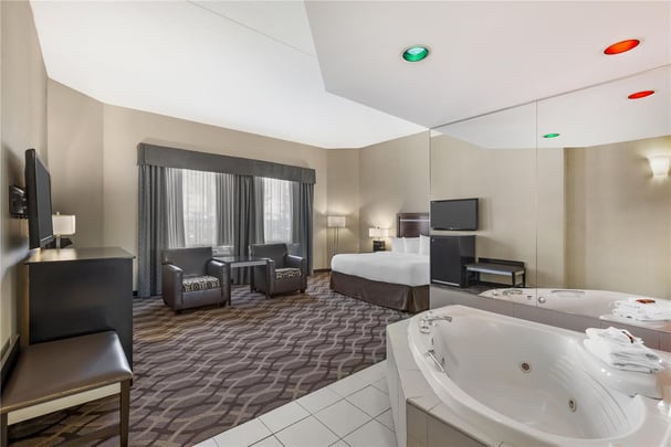 King Suite Jetted Tub Guest Room