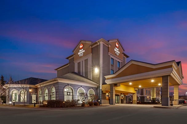 BW Toronto ON Twilight