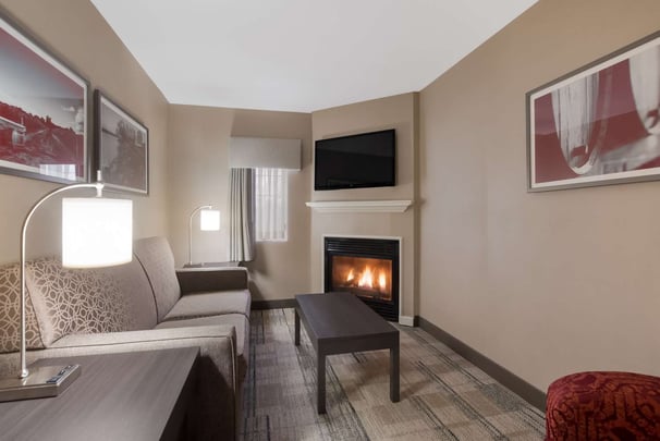 King Suite with Jetted Tub and Sofabed