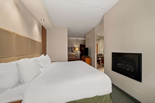 Suite King with Fireplace