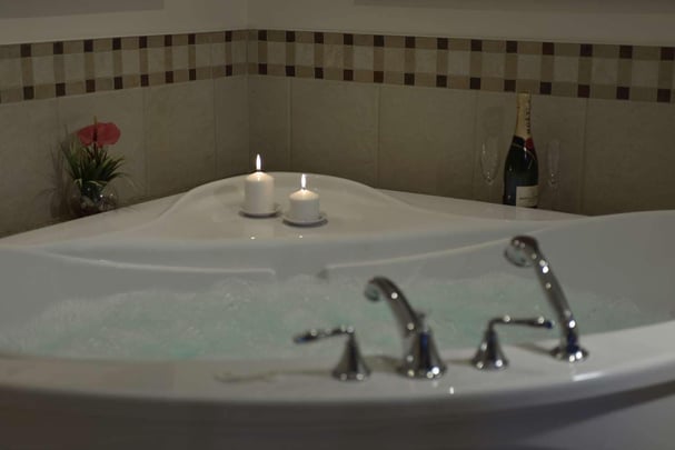 Ultra Bain Whirlpool Bath