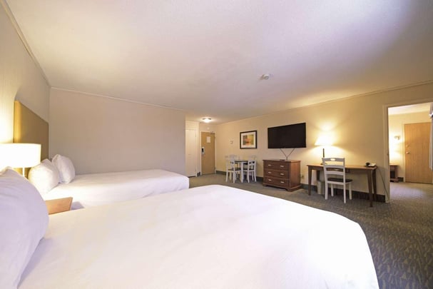 Family Suite - main bedroom