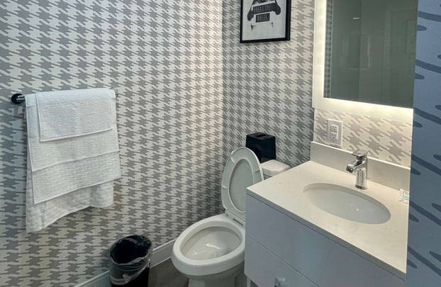 Guest Bathroom