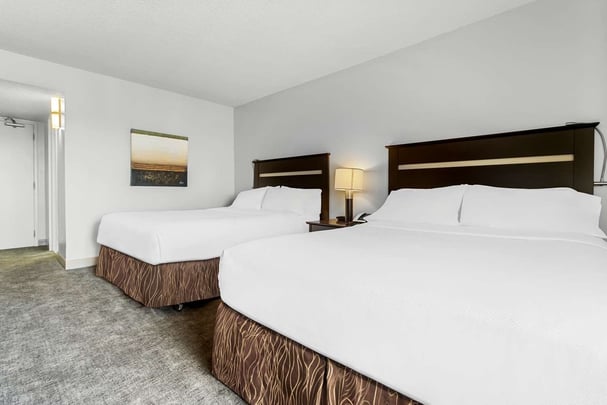 2 Queen Bed Room