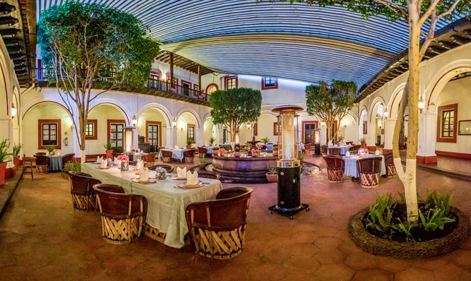 Patio La Fuente