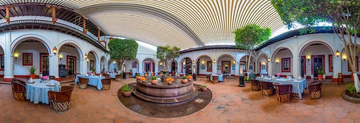 Patio La Fuente