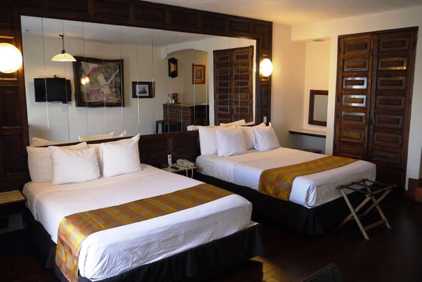 Standard room with 2 queen beds