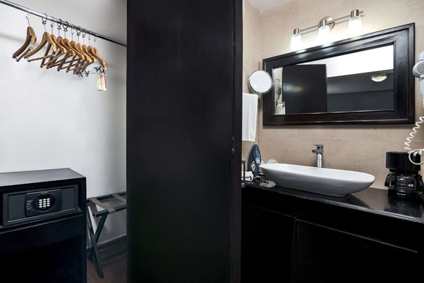 Executive single room