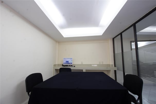 Meeting Room / Business Center