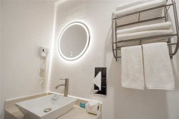 Two Double Bed Bath