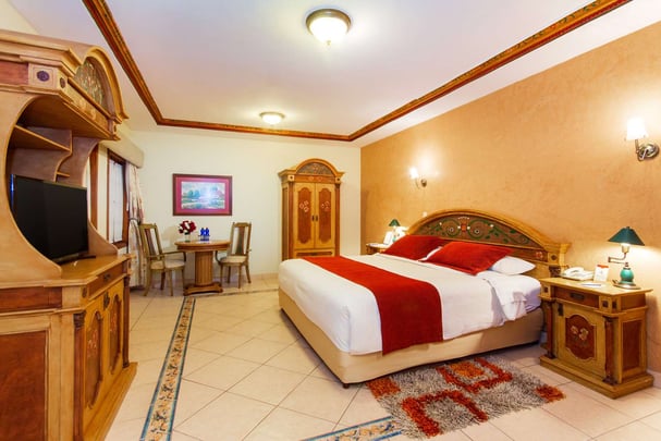 Deluxe Room King Bed