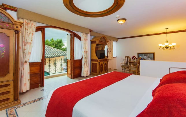 Deluxe Room King Bed