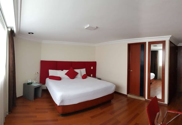 GUEST ROOM ONE DOUBLE BED KS