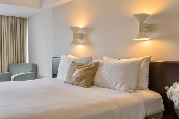 One King Bed Standard