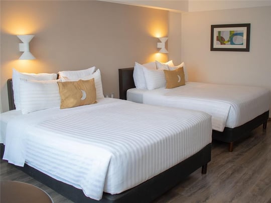 Two Queen Bed Accesible