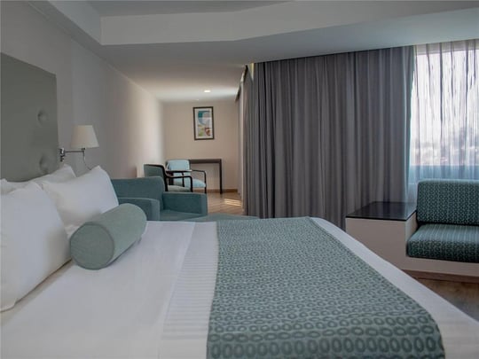 Junior Suite Upper Level