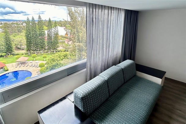 Junior Suite Upper Level