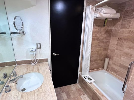 Junior Suite Upper Level Bathroom