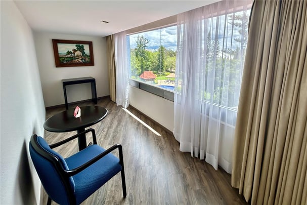 Junior Suite Upper Level