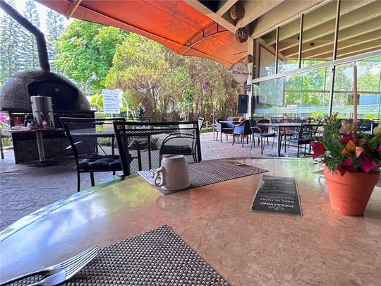 Terraza Pizza & Vino