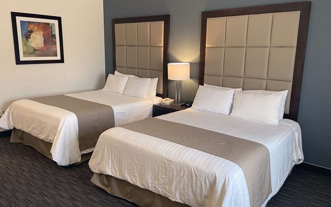 2 Queen bed non smoking