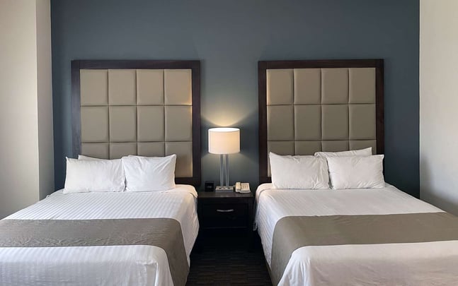 2 Queen bed non smoking