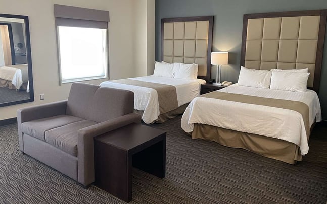 Suite, 2 Queen beds, non smoking, jr. suite