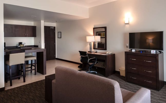 Suite, 2 Queen beds, non smoking, jr. suite