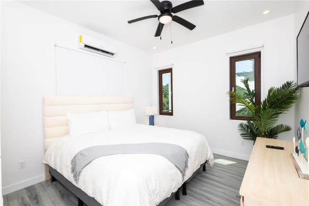 Superior Condo Suite 1 King Bed