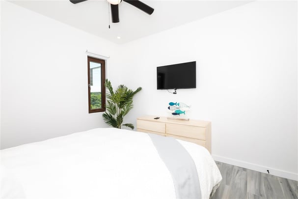 Superior Condo Suite 1 King Bed