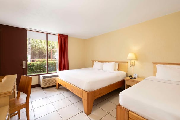 1 King 1 Single Garden