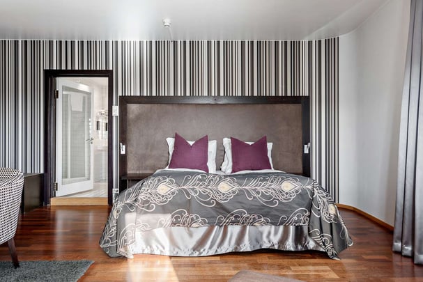 Gyldenlove Junior suite room