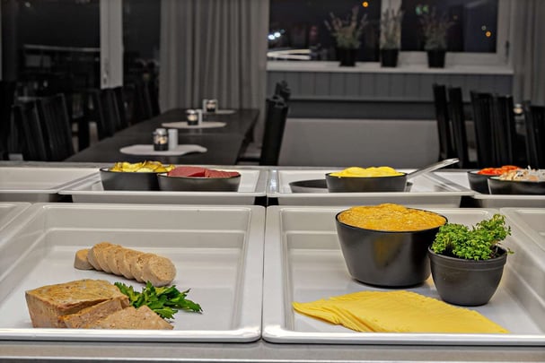 Tingvold Park Breakfast buffet