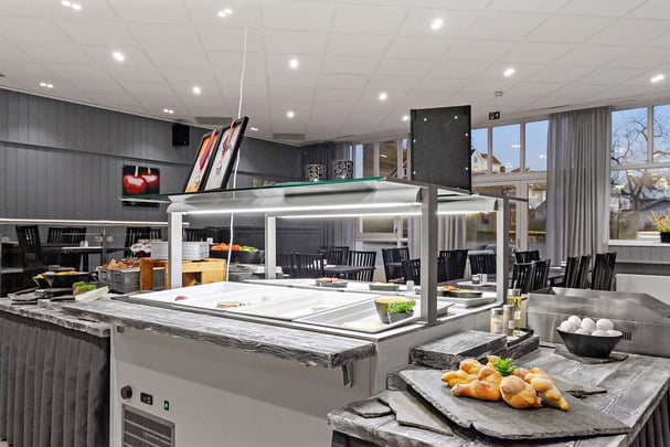 Tingvold Park Breakfast buffet