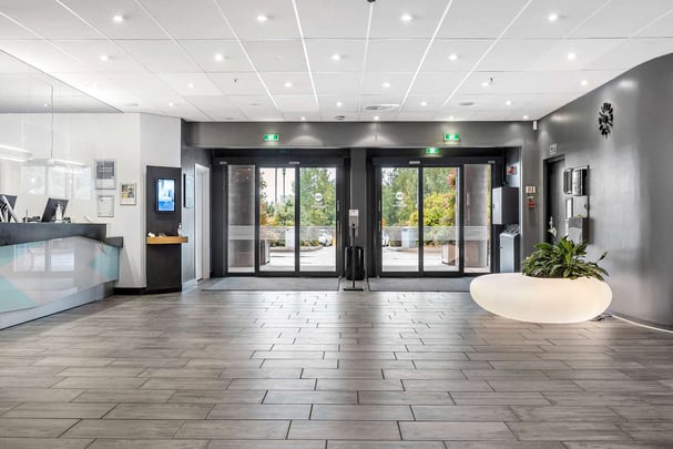 Best Western Leto Arena lobby area