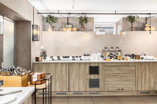 Saga breakfast buffet