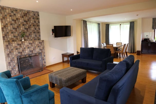 Villa Lounge Set with fireplace