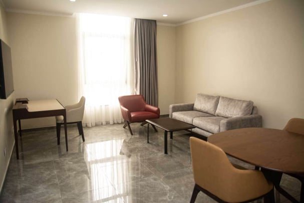 Deluxe suite living room