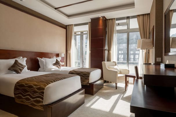 Standard Two Twin Beds Room