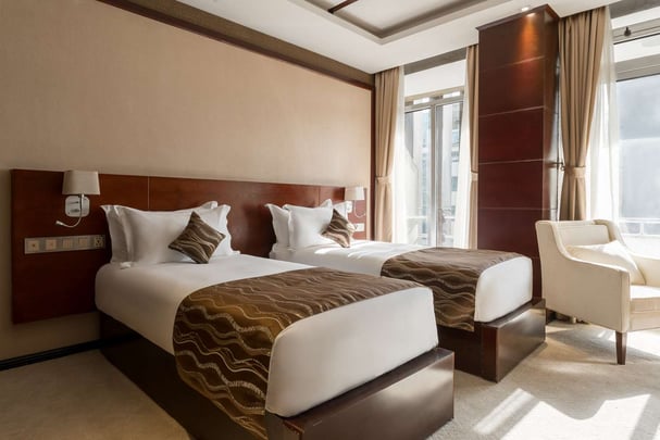 Standard Two Twin Beds Room