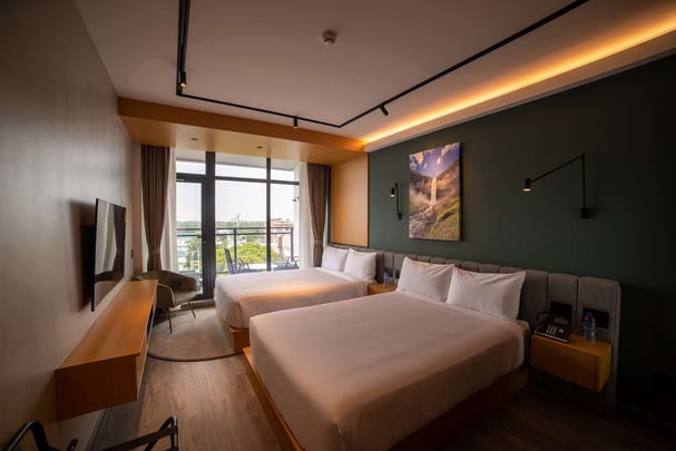 Double queen size bed room