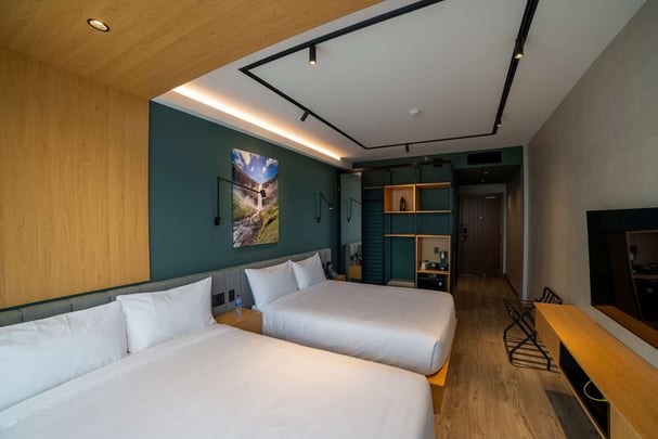 Double queen size bed room